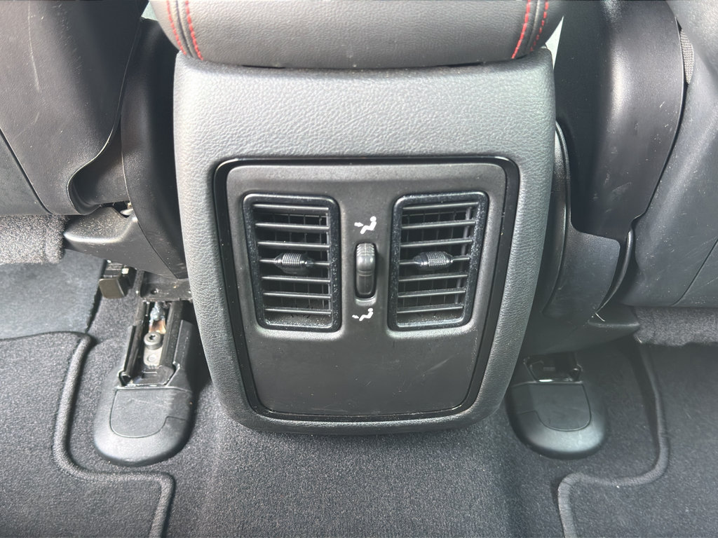 Used 2025 Dodge Durango GT AWD/4WD image 10
