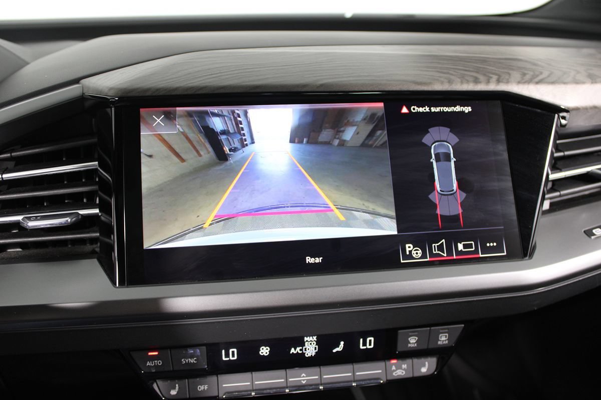 Used 2023 Audi Q4 e-tron Premium Plus w/ Premium Plus RWD image 14