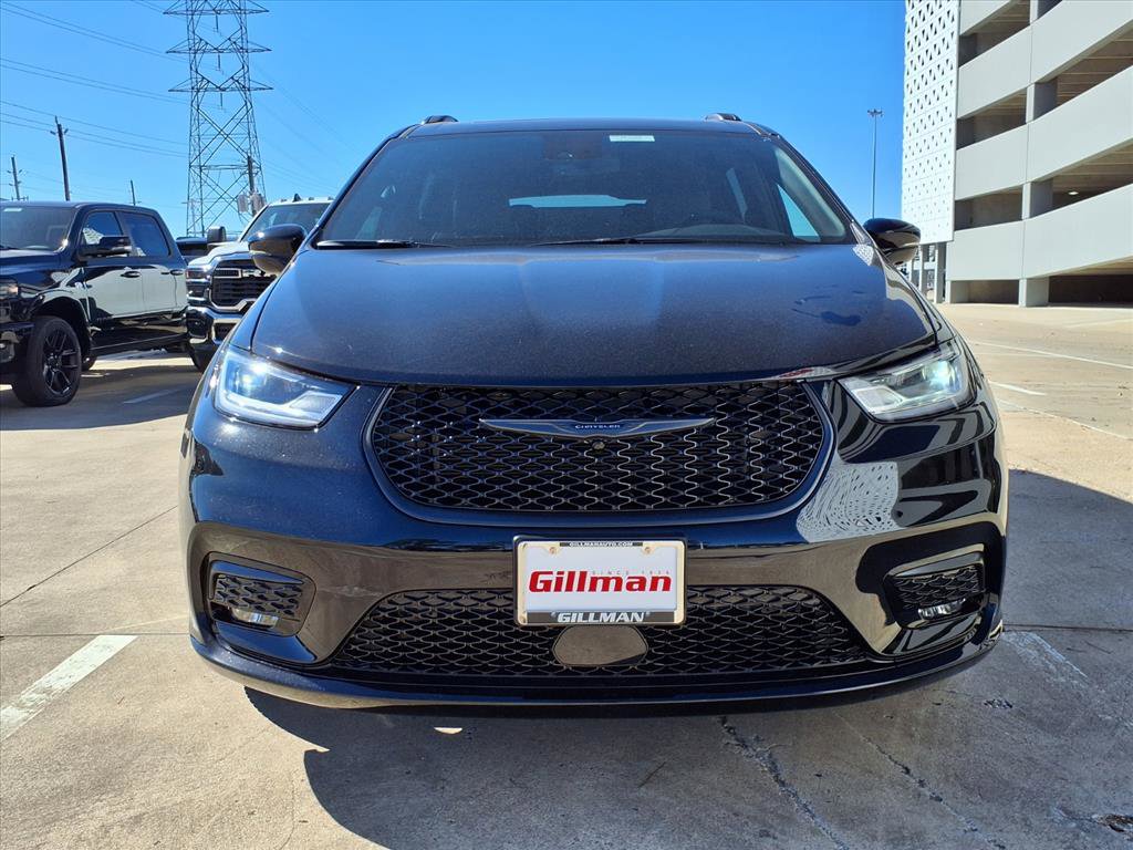 New 2026 Chrysler Pacifica Limited w/ S Appearance Package image 15