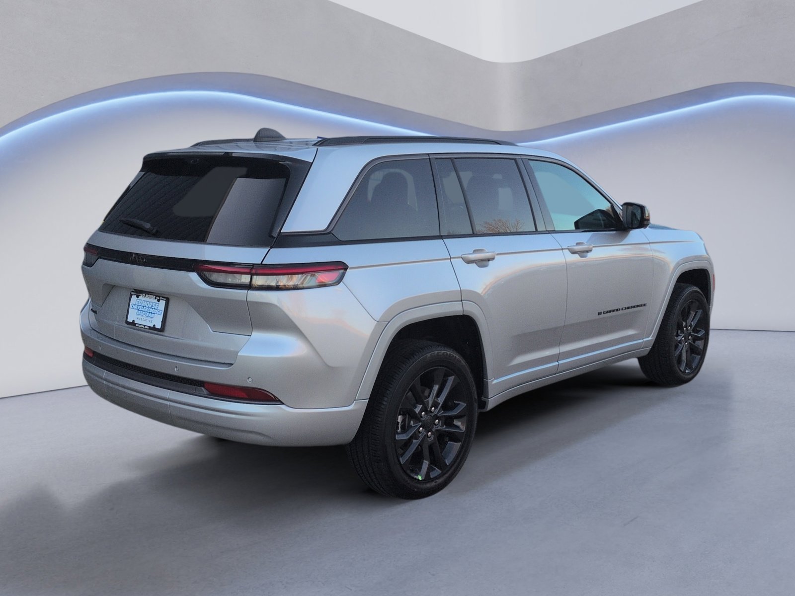 New 2026 Jeep Grand Cherokee Limited Reserve image 5