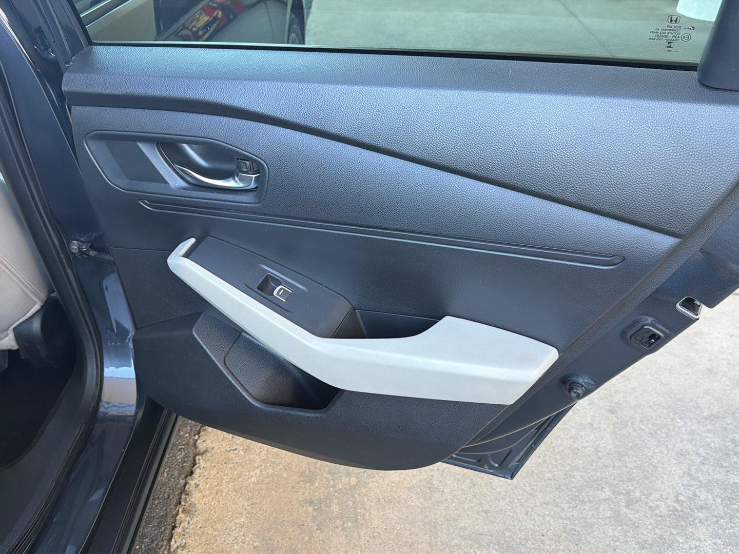 Used 2023 Honda Accord EX image 15