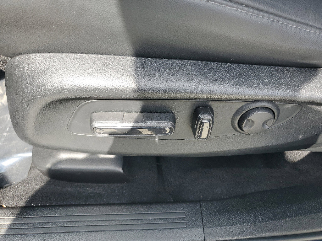 Used 2023 Honda CR-V EX-L image 21