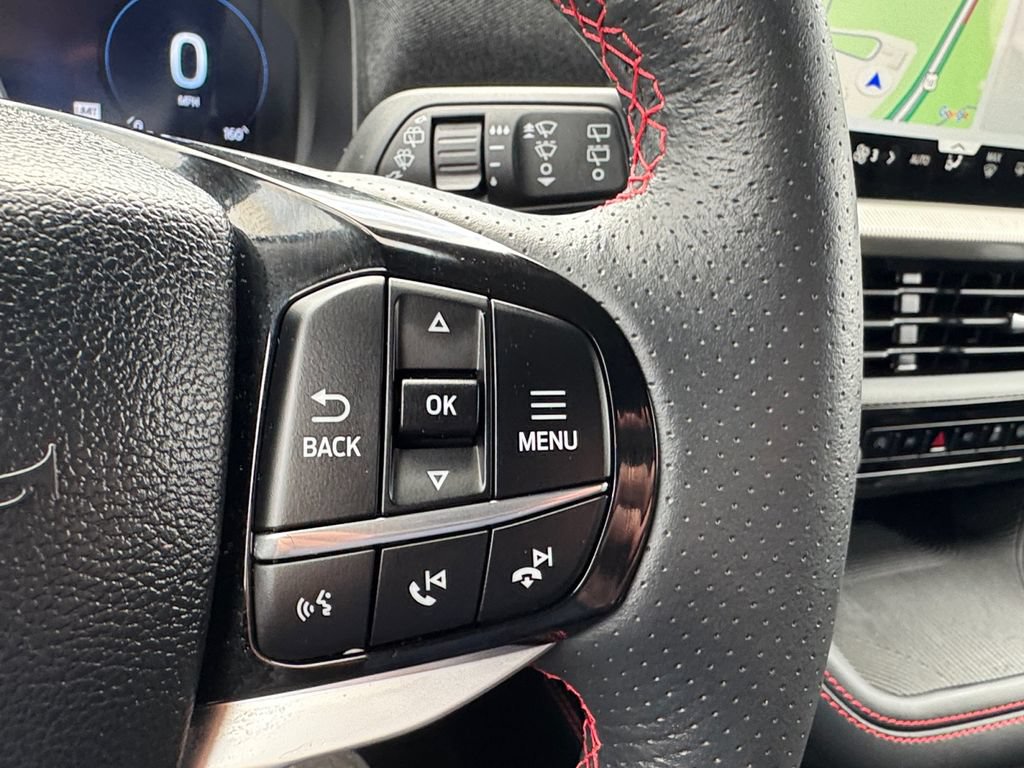 Used 2025 Ford Explorer ST-Line AWD/4WD image 16
