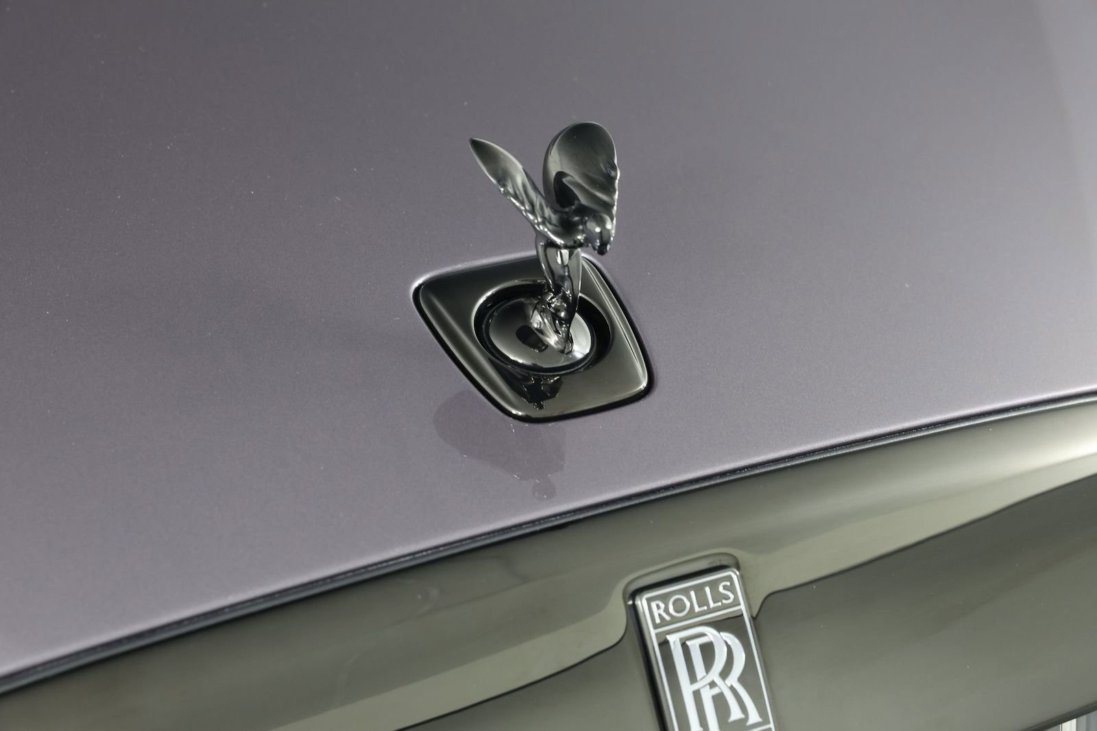 New 2026 Rolls-Royce Spectre Black Badge image 29