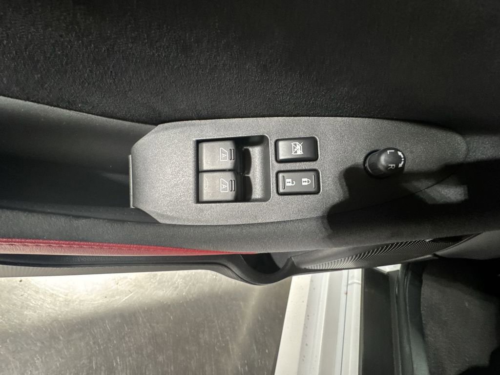 Used 2024 Nissan Z Performance w/ Floor Mat Package image 20