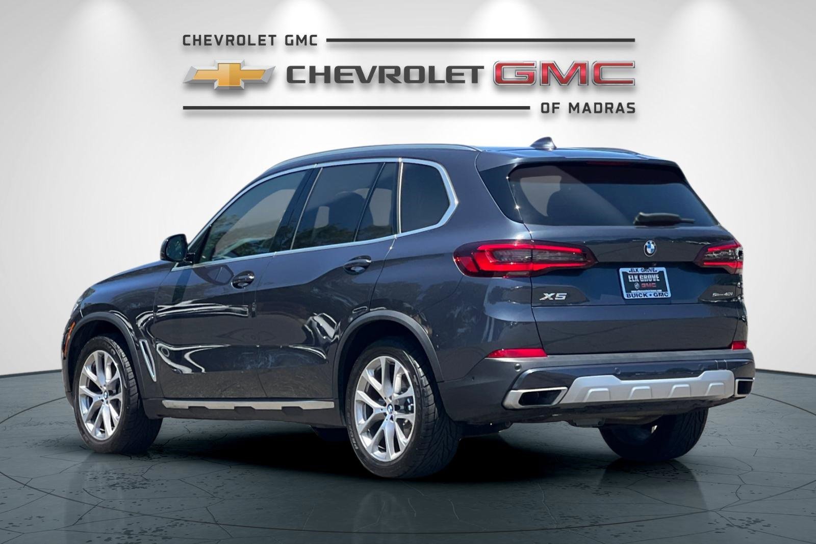 Used 2022 BMW X5 sDrive40i w/ Parking Assistance Package image 5