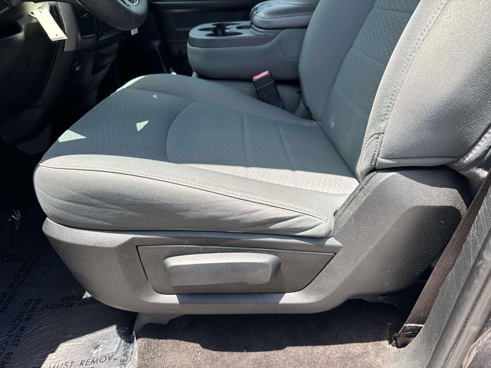 Used 2018 RAM 1500 Express w/ Express Value Package RWD image 18