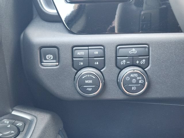 Used 2025 Chevrolet Silverado 1500 LT Trail Boss w/ Convenience Package II AWD/4WD image 23