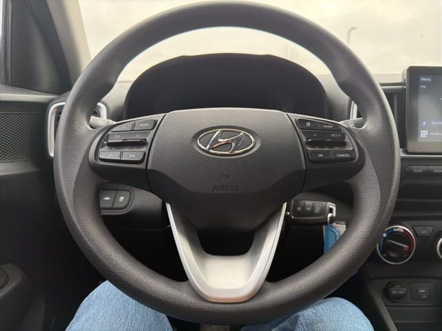 Used 2020 Hyundai Venue SE image 27