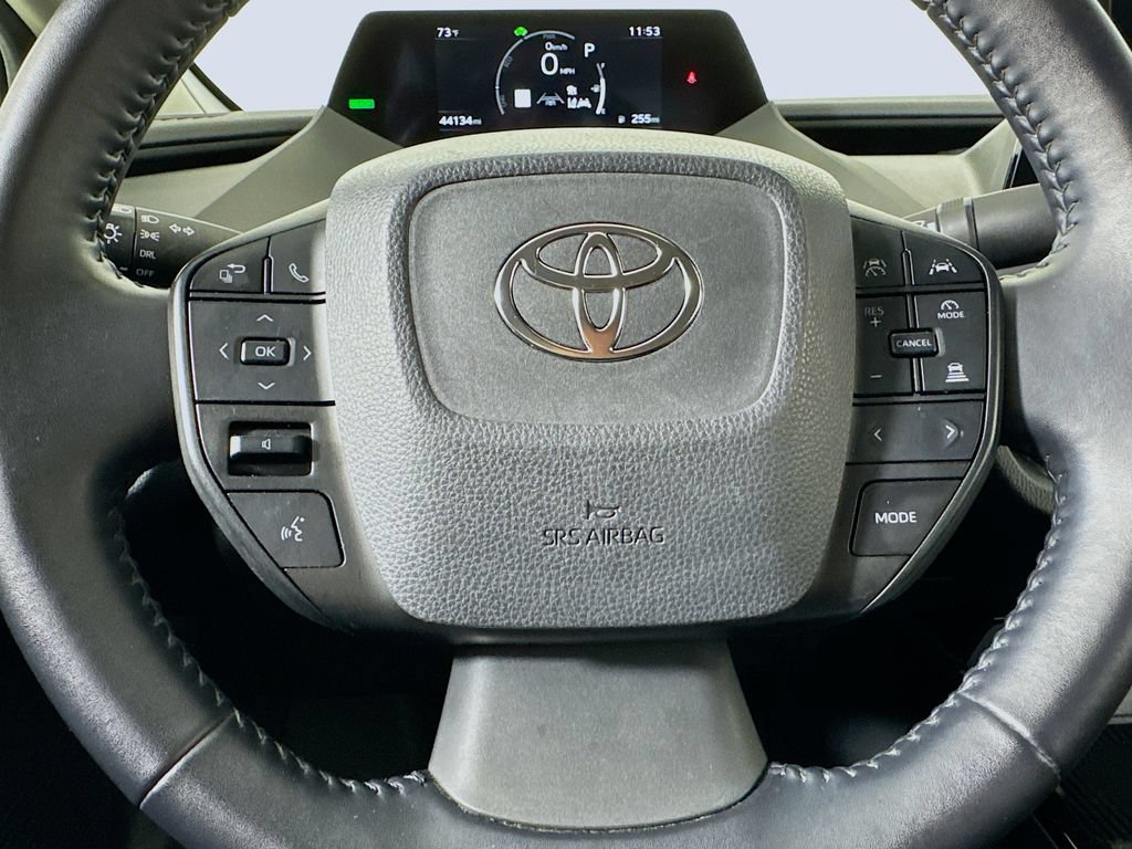 Used 2023 Toyota Prius LE FWD image 32