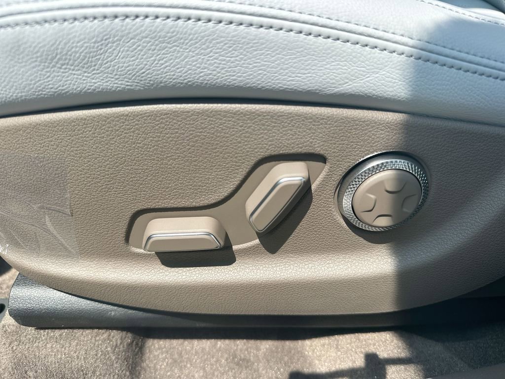 New 2026 Genesis Electrified GV70 image 36