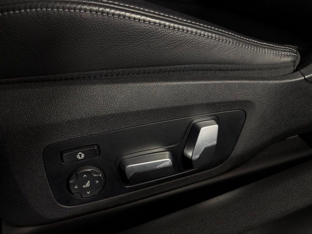 Used 2023 BMW M2 w/ Lighting Package image 25