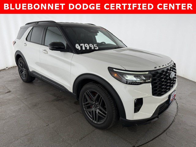 Used 2025 Ford Explorer ST RWD image 3
