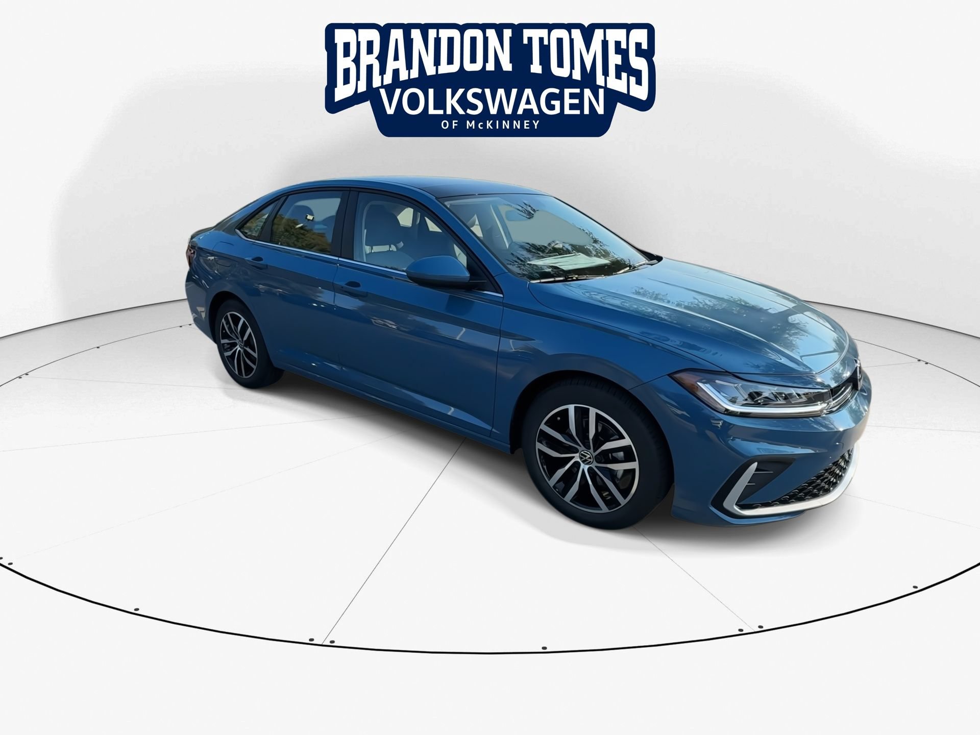 New 2027 Volkswagen Jetta SE FWD image 2
