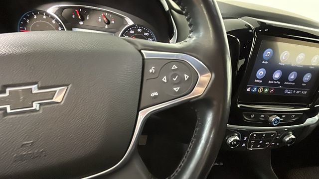 Used 2022 Chevrolet Traverse LT FWD image 17