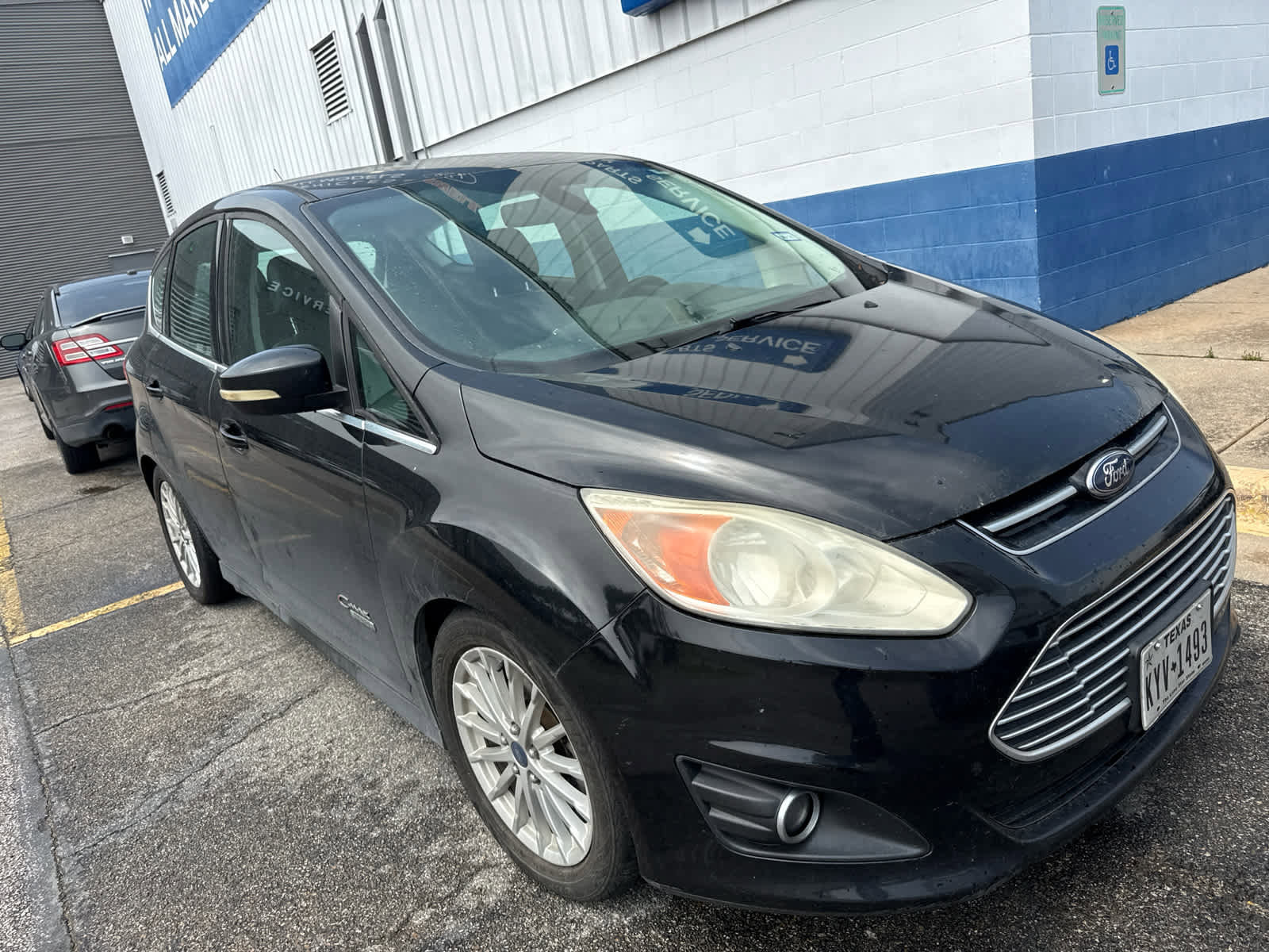 Used 2014 Ford C-MAX Energi SEL w/ Equipment Group 302A FWD image 2