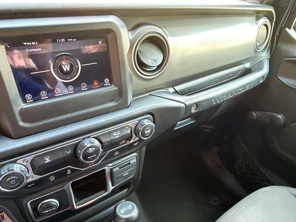 Used 2022 Jeep Wrangler Unlimited Sport image 24