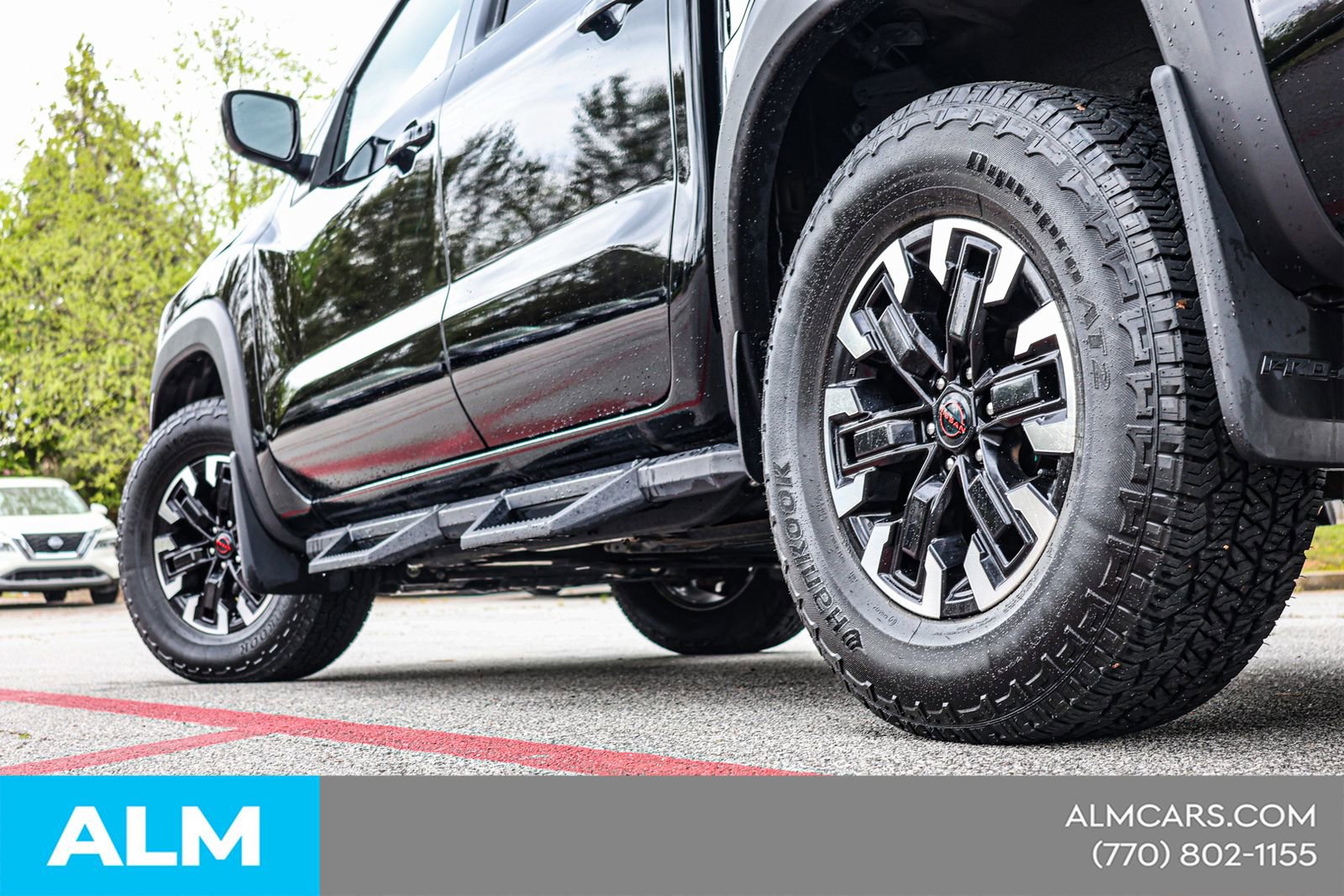 Used 2024 Nissan Frontier PRO-4X w/ Technology Package image 16