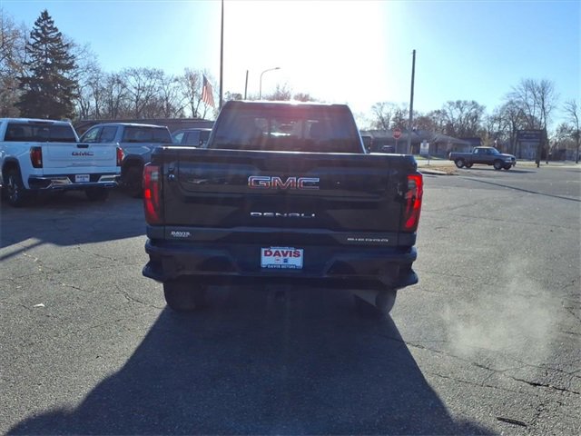 Used 2025 GMC Sierra 3500 Denali w/ Denali Reserve Package image 4