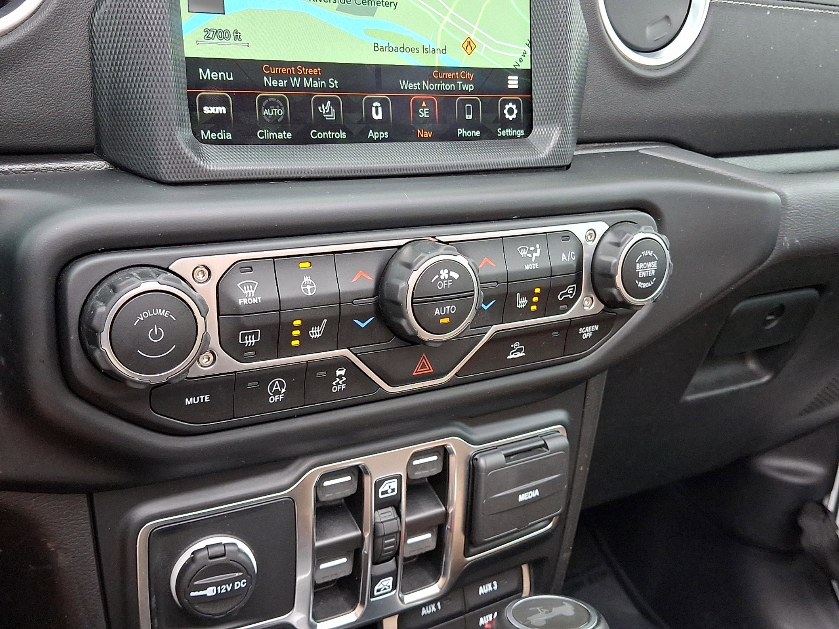 Certified 2023 Jeep Wrangler Unlimited Sahara w/ Cold Weather Group AWD/4WD image 15