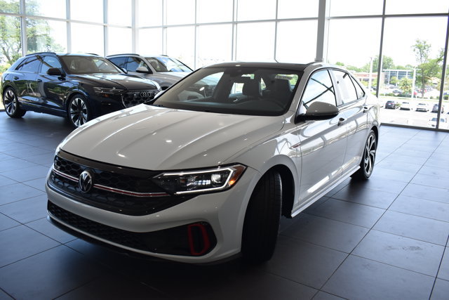 Used 2023 Volkswagen Jetta GLI Autobahn FWD image 3