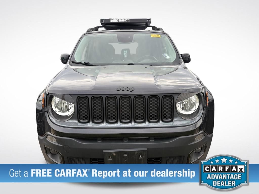 Used 2016 Jeep Renegade Latitude image 3