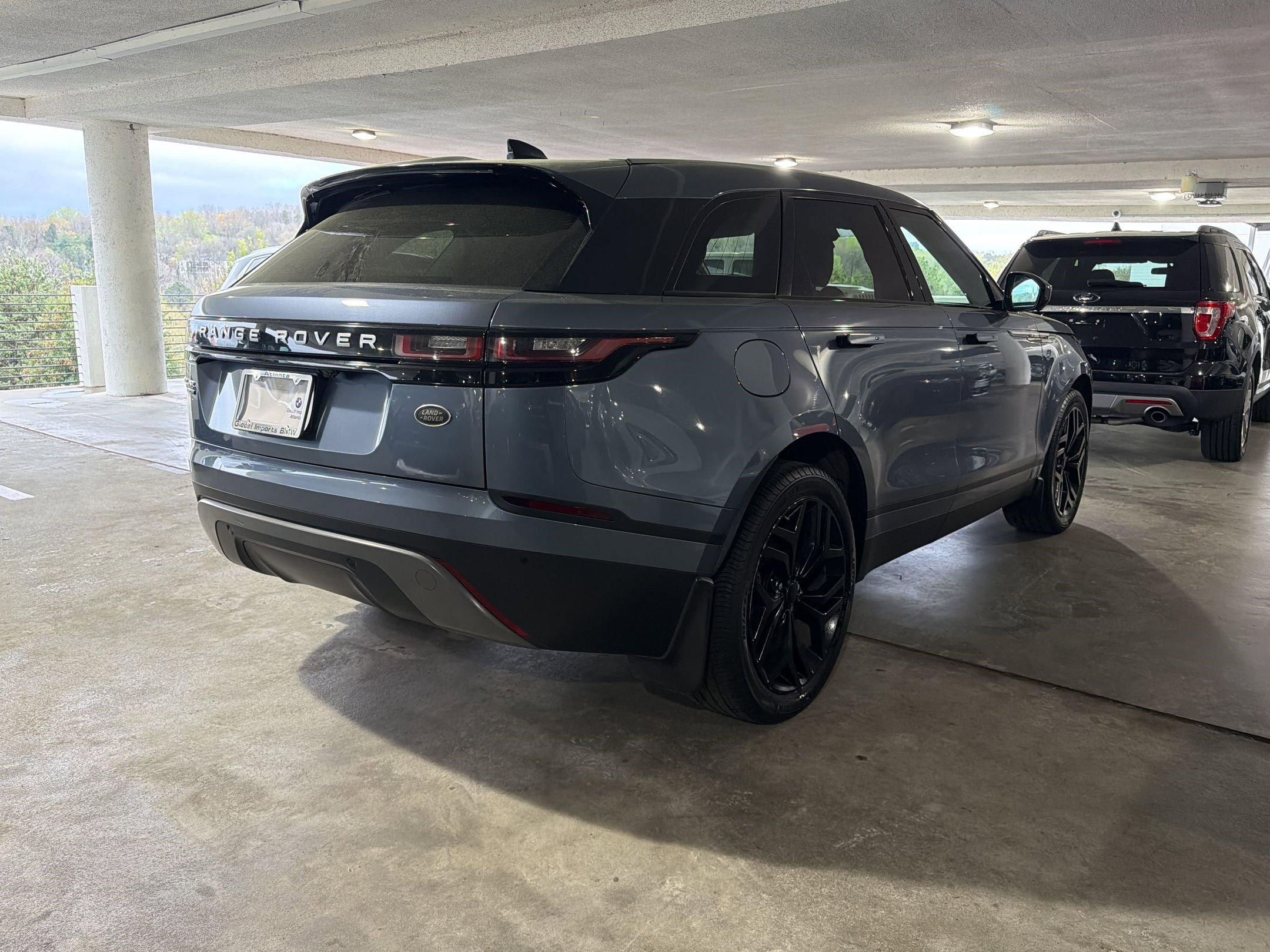 Used 2020 Land Rover Range Rover Velar S image 8