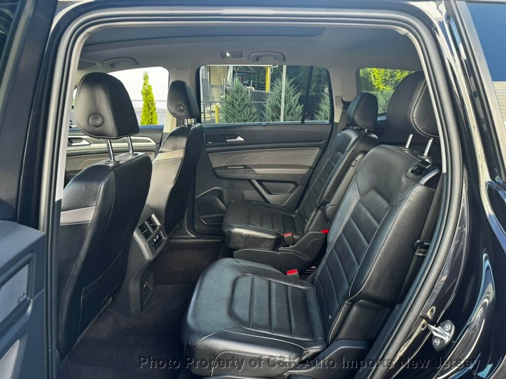 Used 2022 Volkswagen Atlas SEL Premium AWD/4WD image 23
