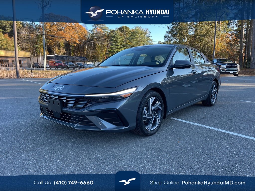 Used 2025 Hyundai Elantra Limited