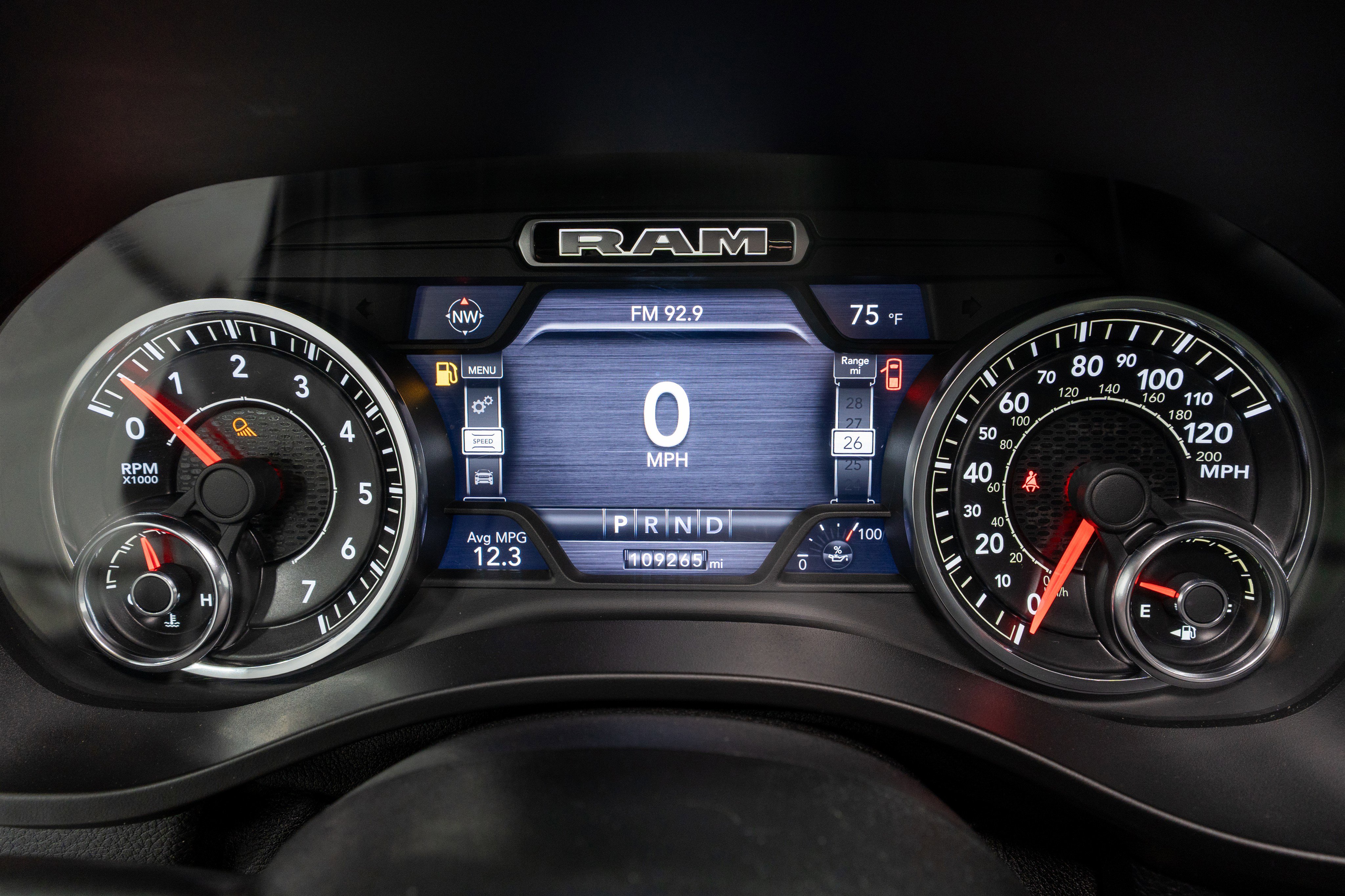 Used 2019 RAM 1500 Laramie AWD/4WD image 29