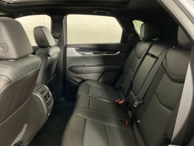 Certified 2025 Cadillac XT5 Premium Luxury w/ Technology Package AWD/4WD image 30