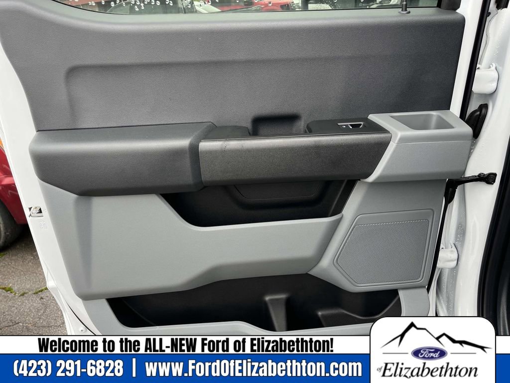 New 2025 Ford F450 XL w/ XL Chrome Package image 14