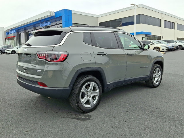 Used 2023 Jeep Compass Latitude image 6