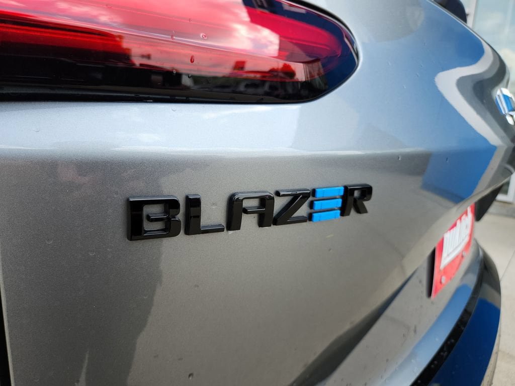New 2026 Chevrolet Blazer EV RS AWD/4WD image 33