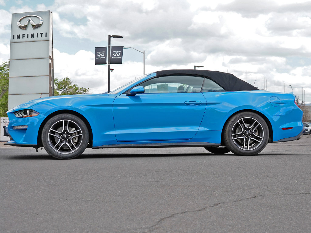 Used 2023 Ford Mustang Premium RWD image 7