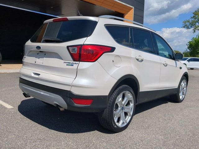 Used 2019 Ford Escape Titanium AWD/4WD image 4