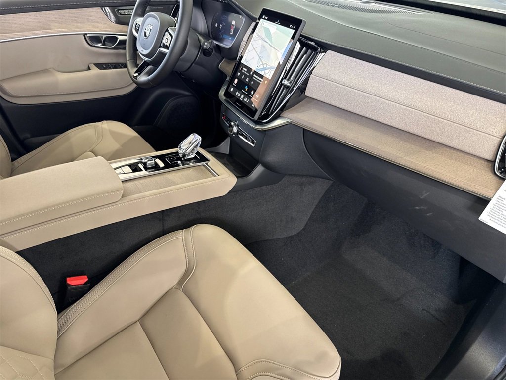New 2026 Volvo XC90 T8 Plus image 16