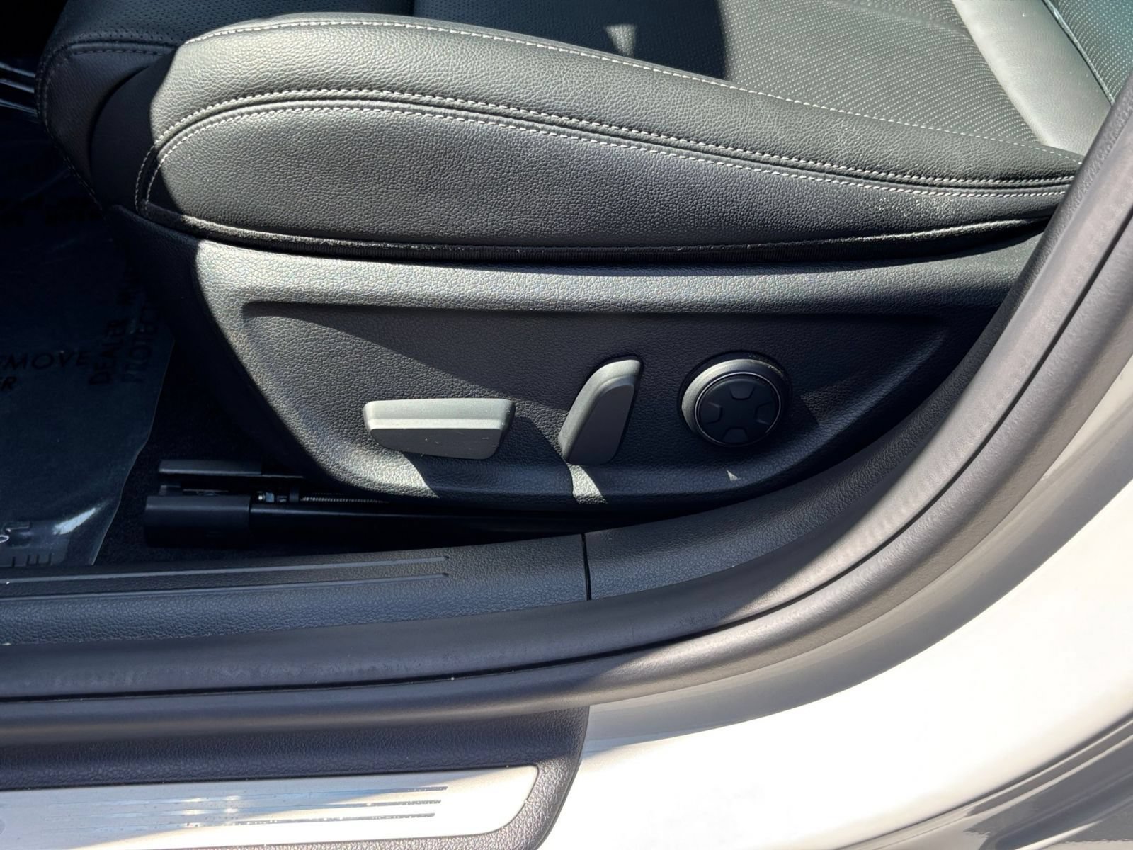 Used 2026 Genesis G70 2.5T RWD image 22
