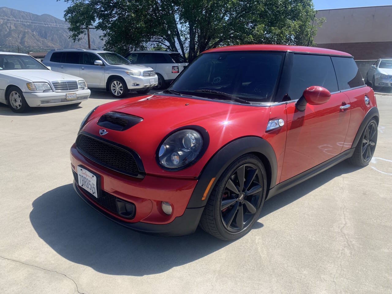 Used 2011 MINI Cooper S FWD image 2