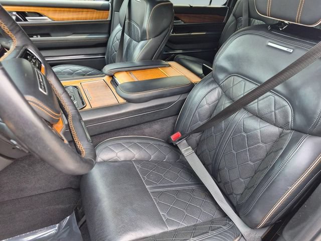 Certified 2024 Jeep Grand Wagoneer L Series III AWD/4WD image 12