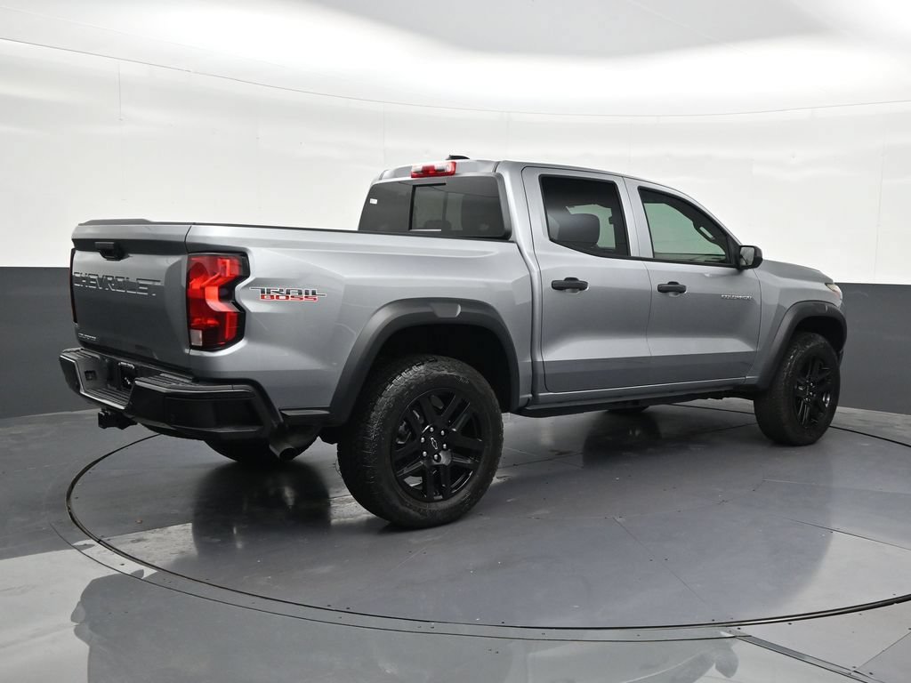 Used 2025 Chevrolet Colorado Trail Boss AWD/4WD image 5
