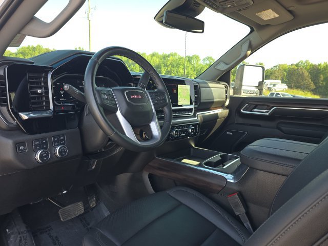 Used 2025 GMC Sierra 2500 SLT w/ SLT Premium Package AWD/4WD image 26