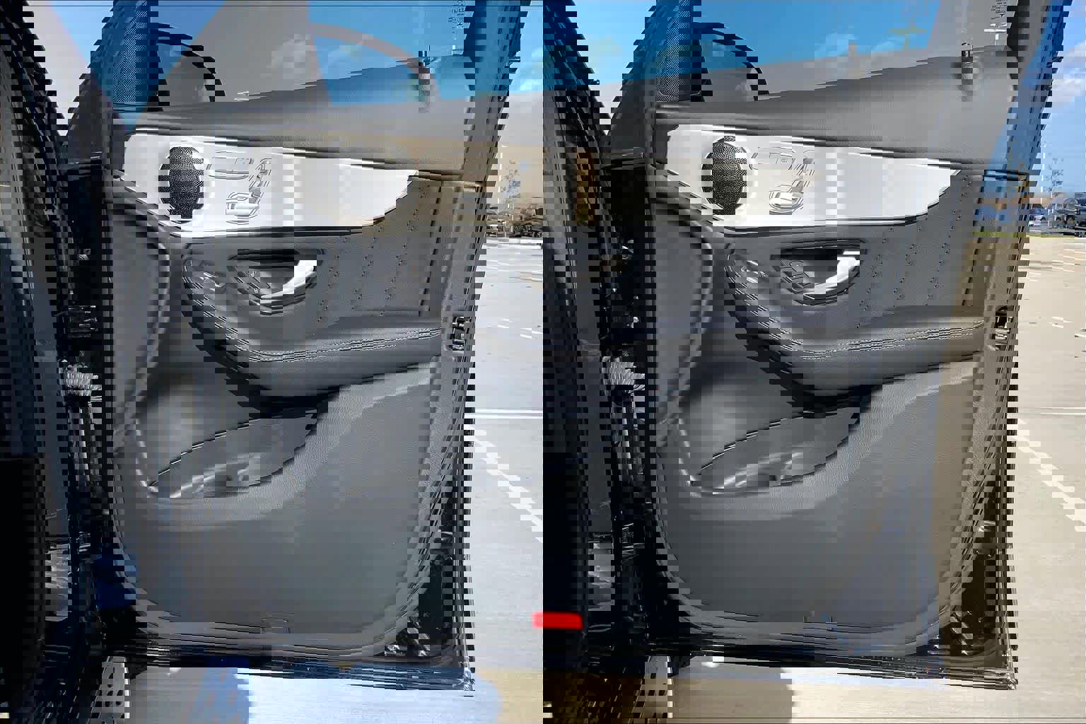 Used 2022 Mercedes-Benz GLC 300 image 19