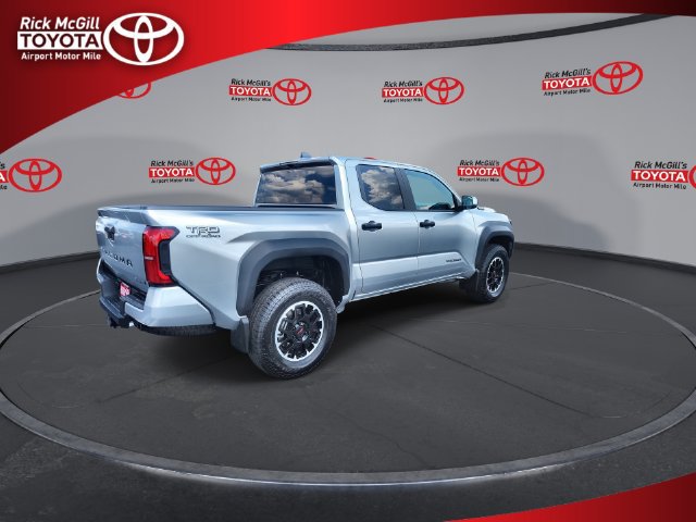 Used 2026 Toyota Tacoma TRD Off-Road AWD/4WD image 8