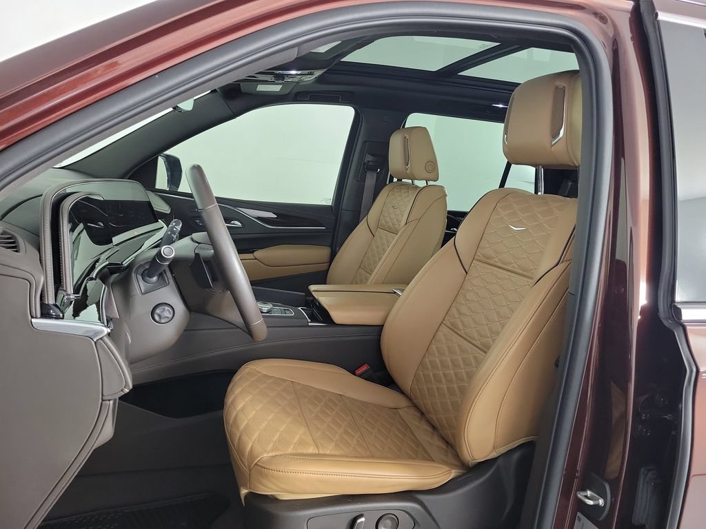Certified 2023 Cadillac Escalade Premium Luxury w/ LPO, Radiant Package RWD image 18