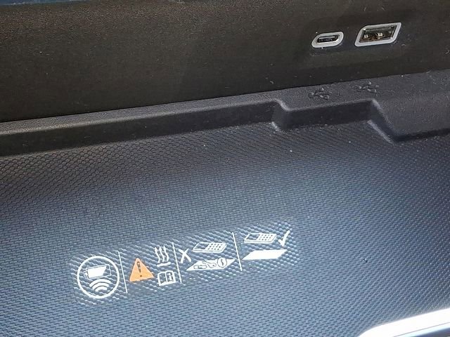 Used 2025 GMC Yukon XL Denali image 28