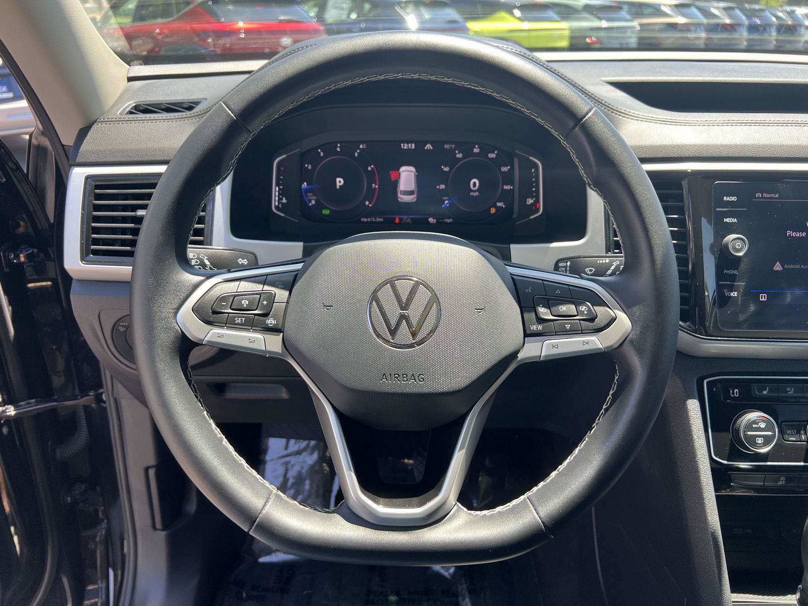 Used 2023 Volkswagen Atlas SE w/ Panoramic Sunroof Package AWD/4WD image 35
