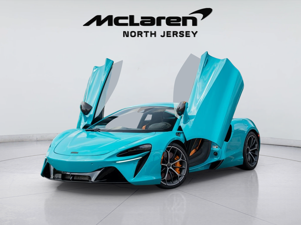 New 2025 McLaren Artura RWD image 2