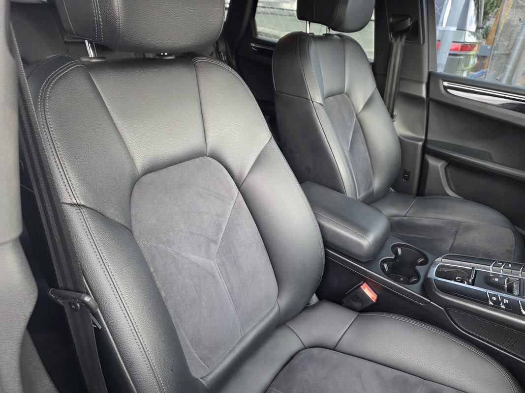Used 2016 Porsche Macan S AWD/4WD image 30
