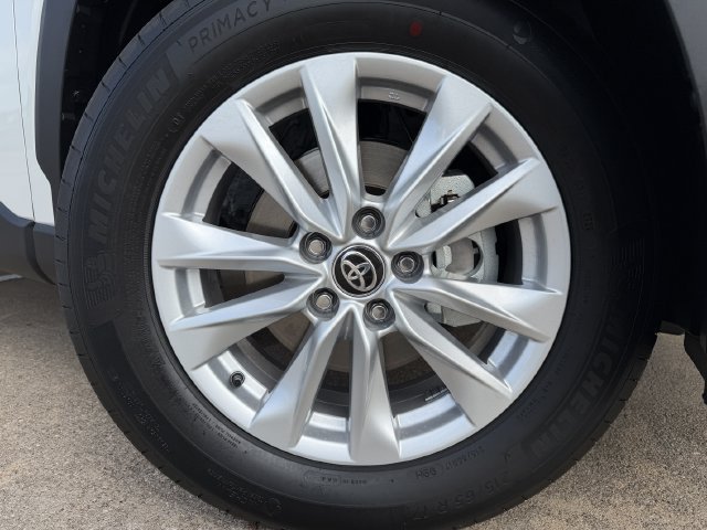 Certified 2026 Toyota Corolla Cross LE FWD image 9